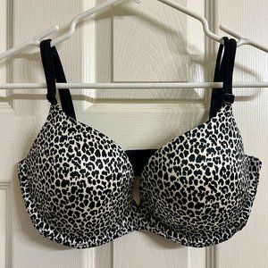 Victoria's Secret Very Sexy Lightly Lined Plunge Bra 32DDD